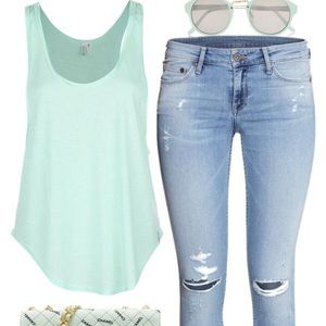 Sleeveless top size L